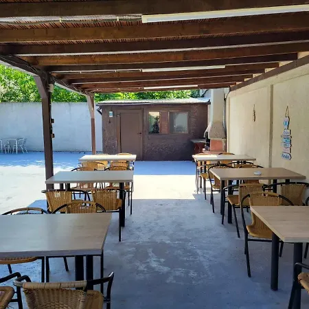 Πανσιόν Casa Sagrada 3*